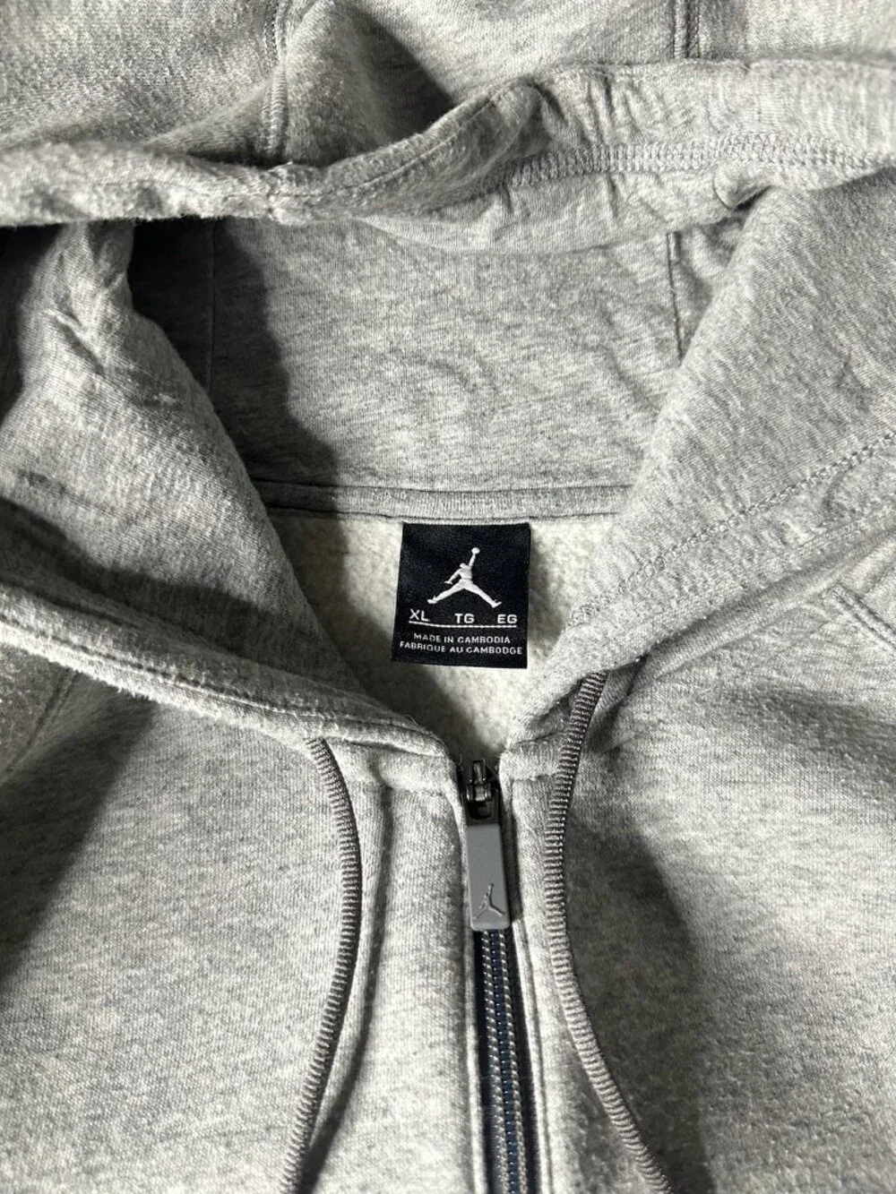 Jordan Embroidered Full Zip Up Hoodie in Grey Size XL